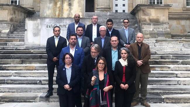 En su primera alocución nacional, la oposición llama a la movilización en favor de la paz. Foto: Colprensa