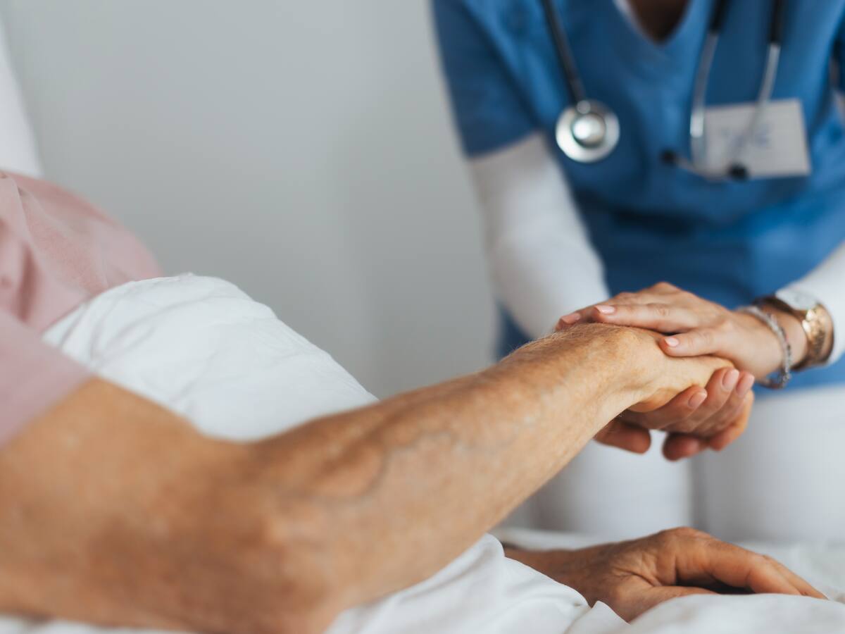 Personas con cáncer enfrentan mayores barreras laborales: Corte Constitucional