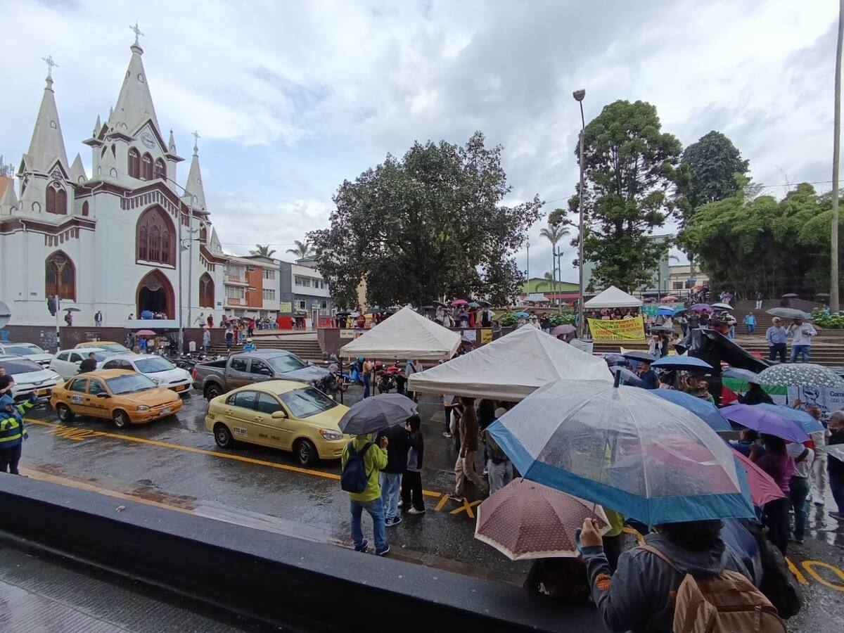 En Manizales, se desarrolló la primera jornada de movilizaciones en apoyo a la reforma laboral
