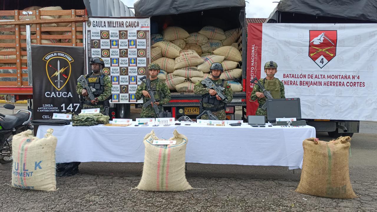 Las cargas del grano se recuperaron gracias al despliegue militar y a las labores de inteligencia y patrullaje de los uniformados. Ejército Nacional.