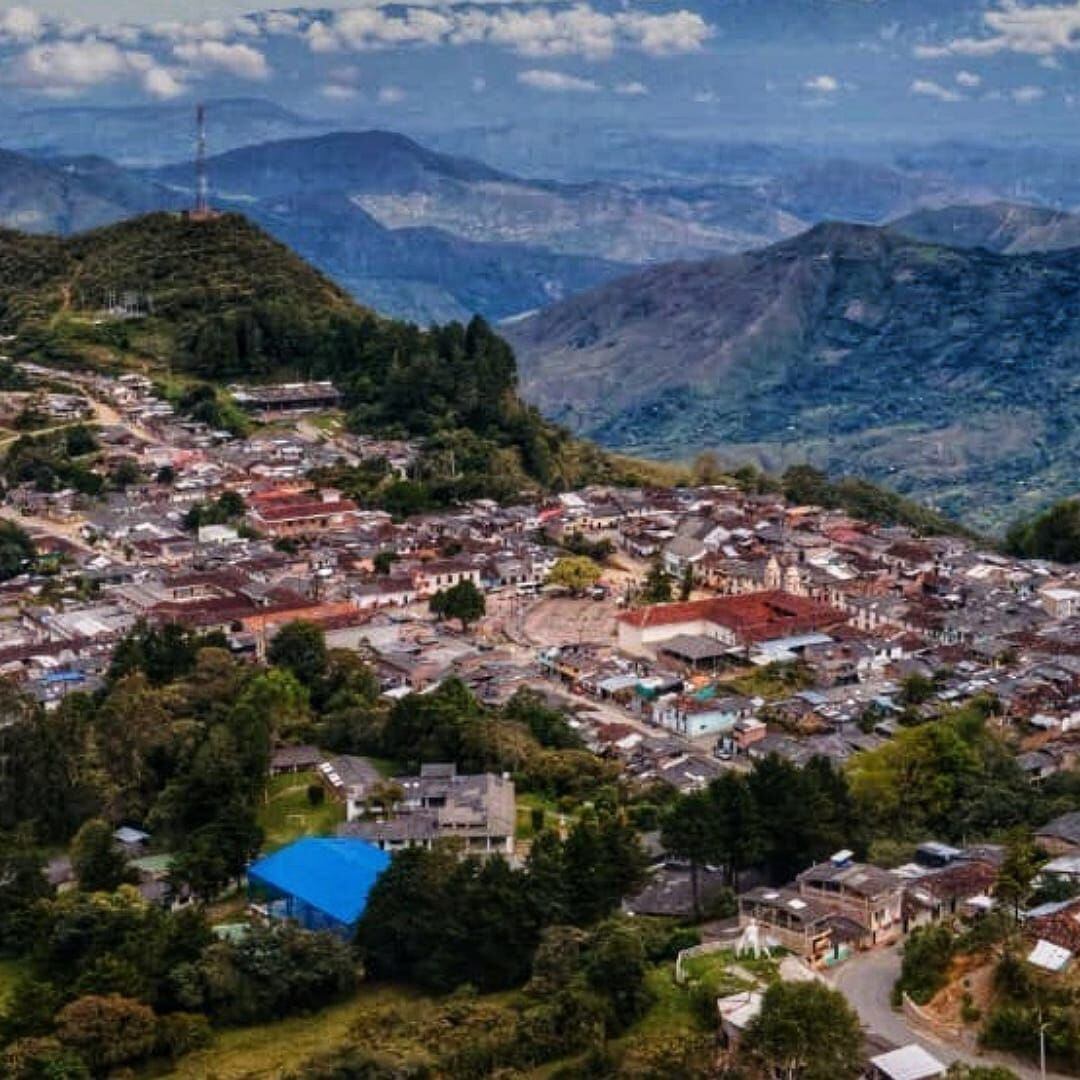 En Almaguer comenzaron a circular panfletos anunciando la presencia de las disidencias de las Farc. Crédito: Alcaldía de Almaguer.
