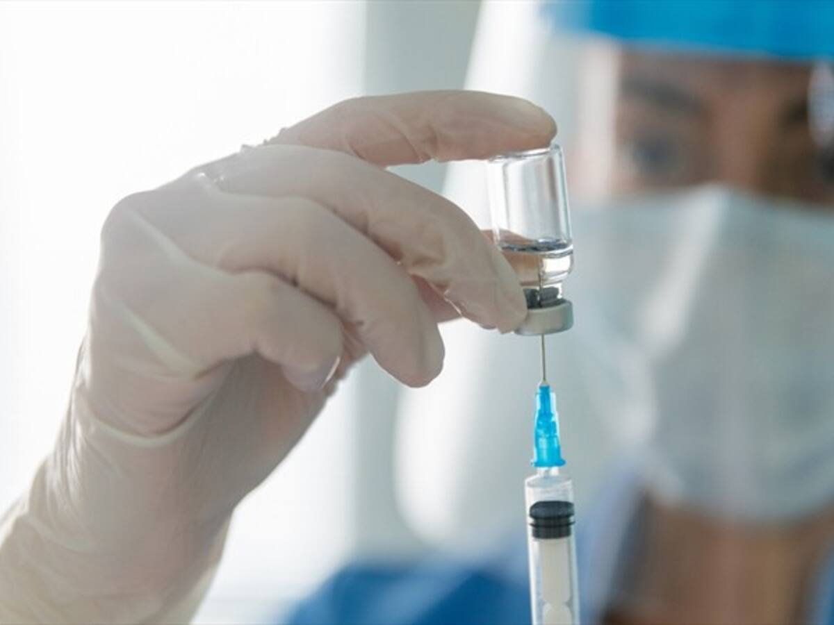 Vacunación contra el COVID-19 en Chile: ¿Qué tan efectiva es una cuarta dosis?