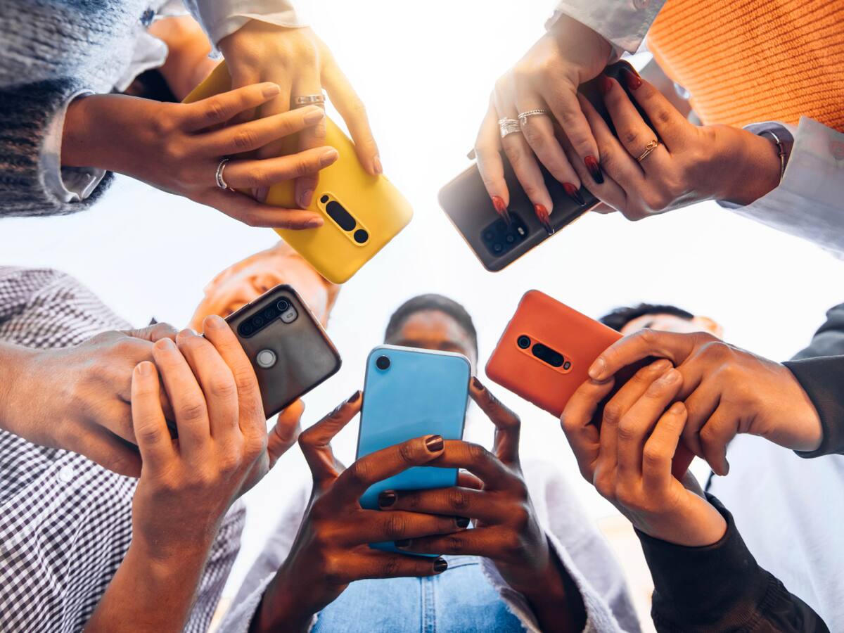 El 40% de los colombianos no podría pasar un día sin su celular, según estudio