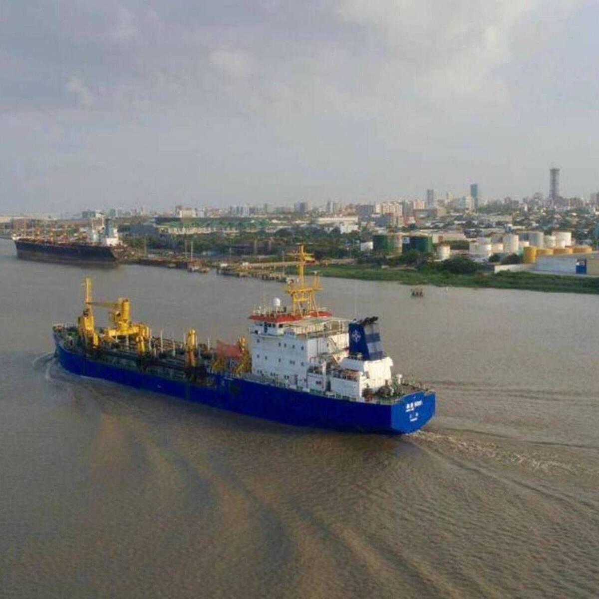 Rescataron embarcación asiática que había quedado a la deriva en el Puerto de Barranquilla