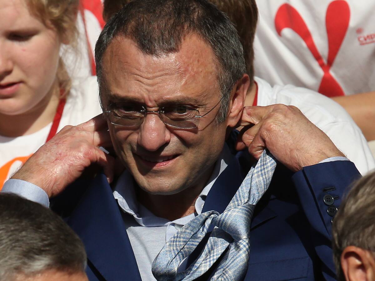 Fiyi entrega a EE.UU. un inmenso yate ruso tras semanas de contienda judicial