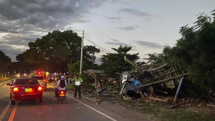 Familia murió por impacto de tractomula en su casa en Zona Bananera, Magdalena
