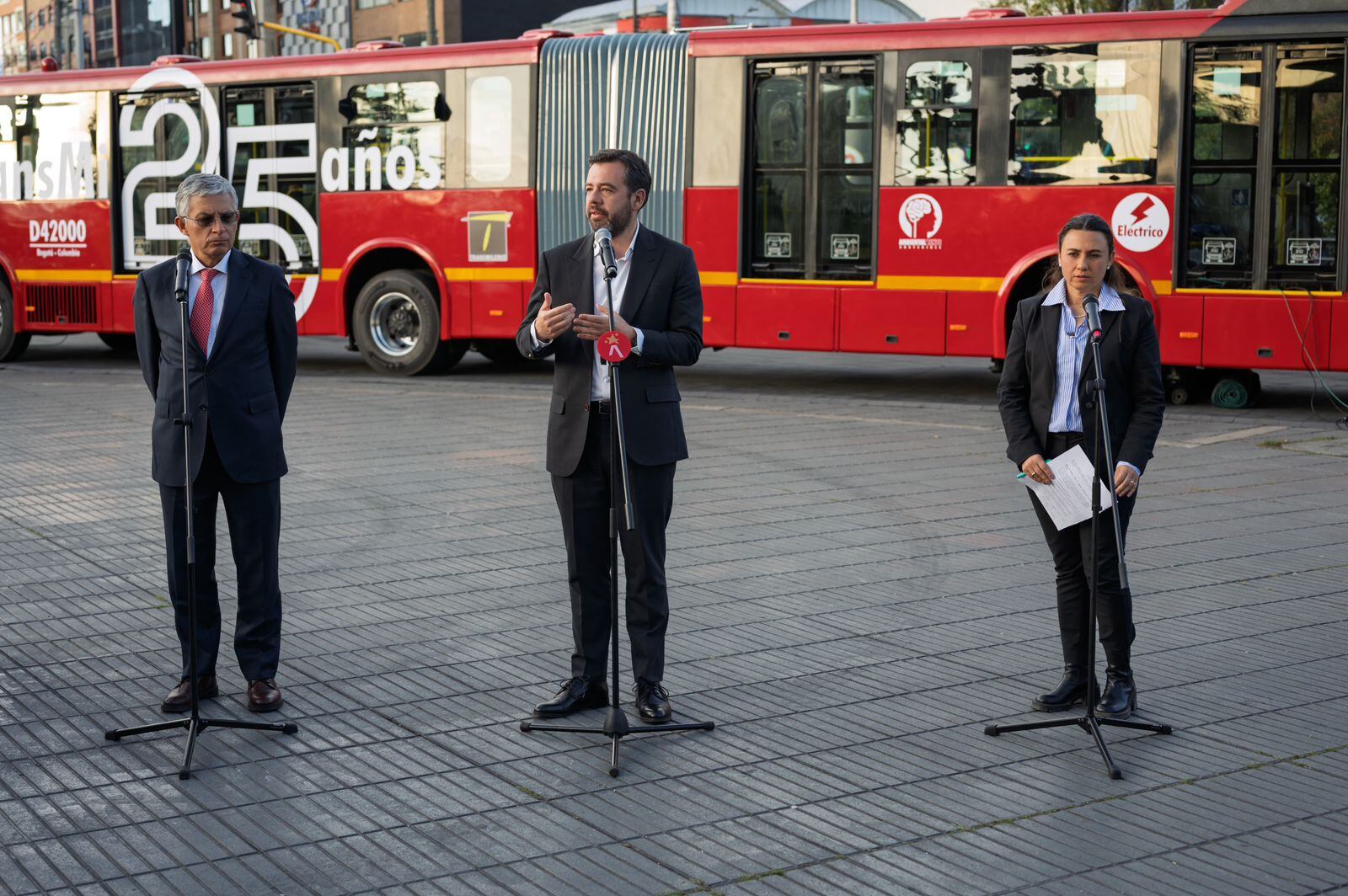 Acuerdo entre Gobierno y Distrito: hay financiación para continuidad del metro y buses de TransMilenio. Foto: suministrada.