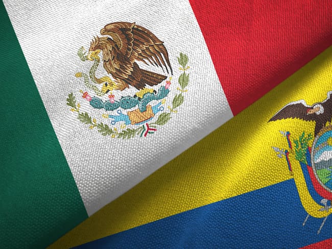 Banderas México y Ecuador. Foto: Getty Images.