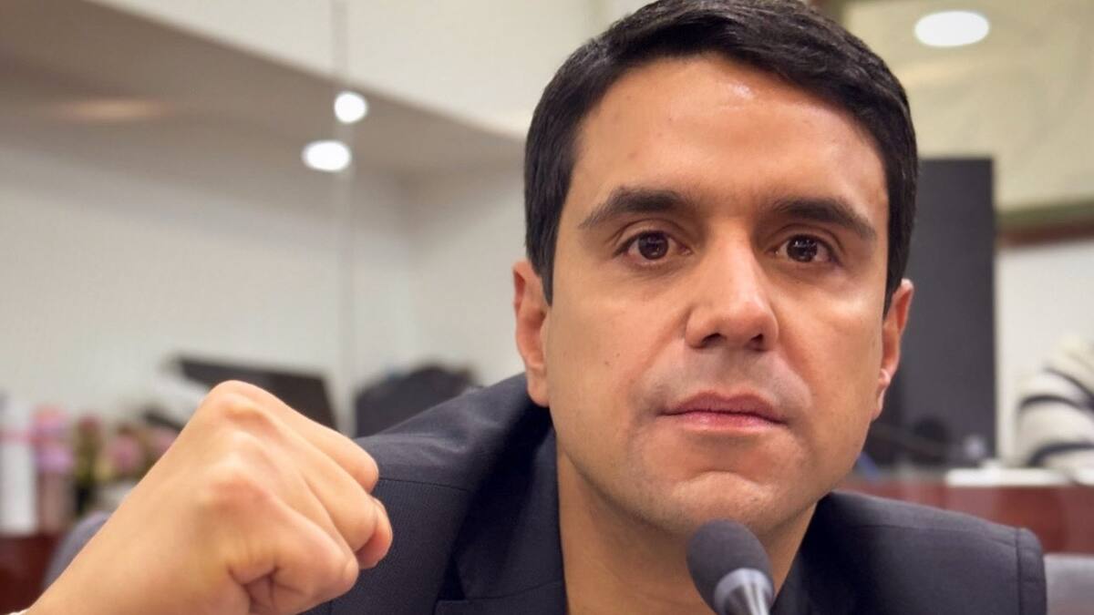 Manejan al Partido Liberal como banco de avales; se reparten el poder padre e hijo: Carlos Quintero