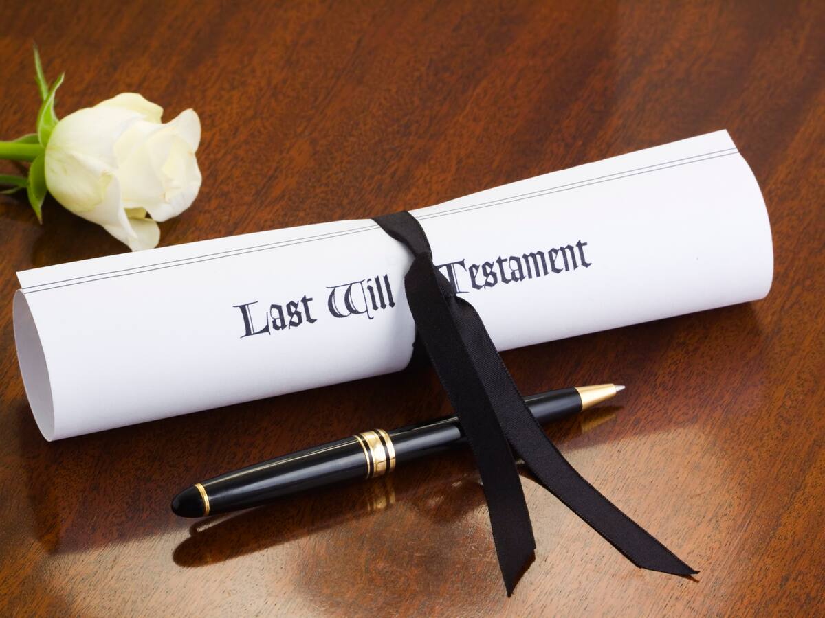 ¿Qué pasa con las deudas de un fallecido si no tiene bienes? Esto dice MinJusticia