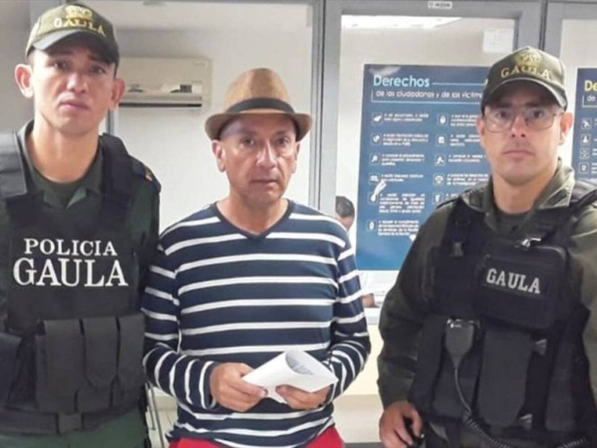 "Fui víctima de robo y por eso quedé incomunicado", asegura Fernando Bello