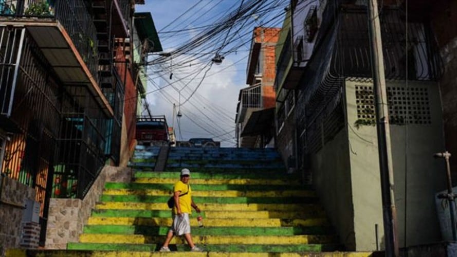 Aunque se cree que solo las clases medias han sido afectadas por la crisis, el deterioro ha sido para todos. Foto: BBC Mundo.