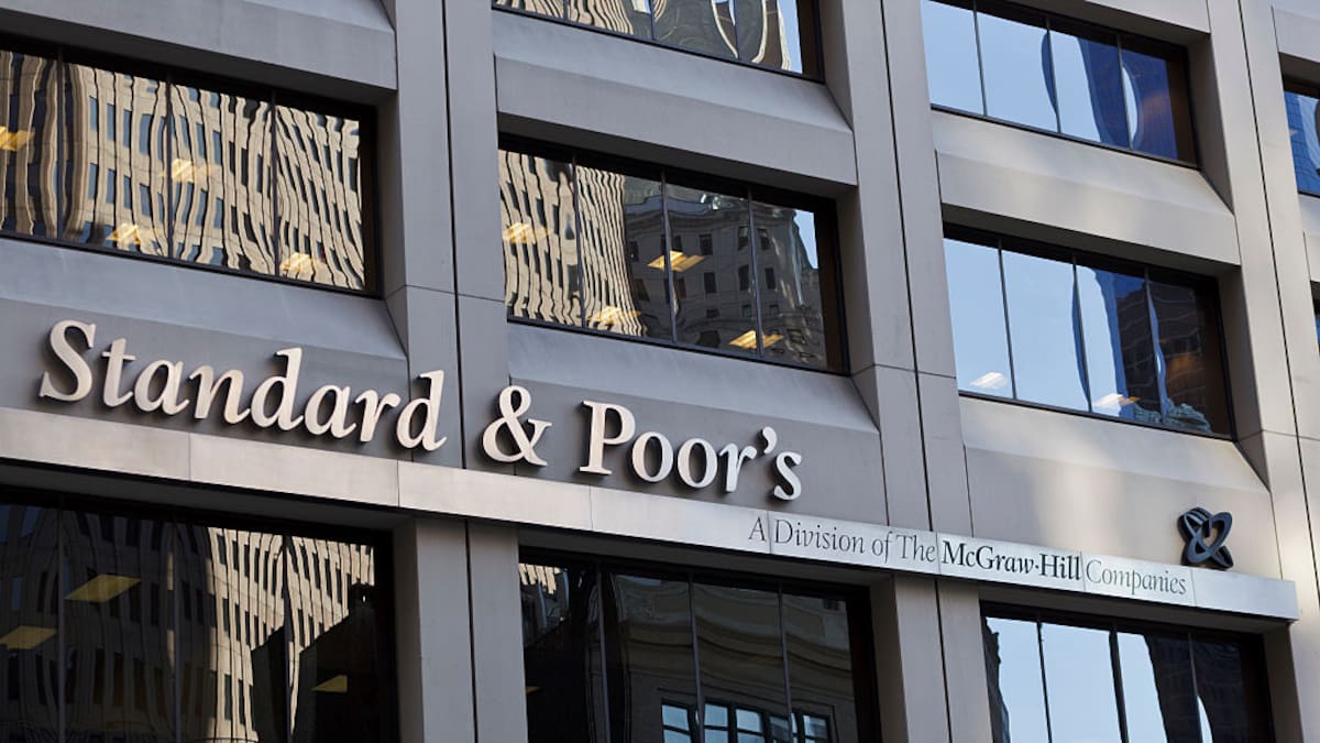 Standard & Poor’s cambia la perspectiva de Colombia a negativa, ¿qué significa?
