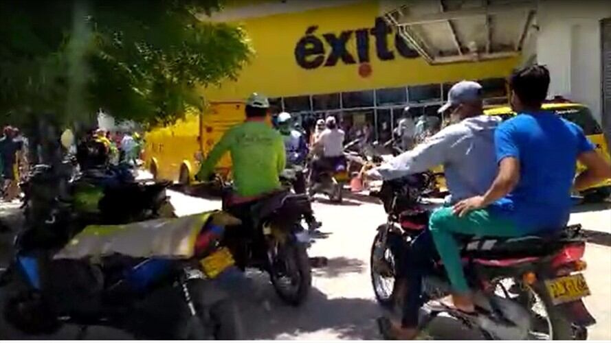 Vigilantes del carro de valores habrían disparado al percatarse del intero de robo. Foto: Toamda de Facebook
