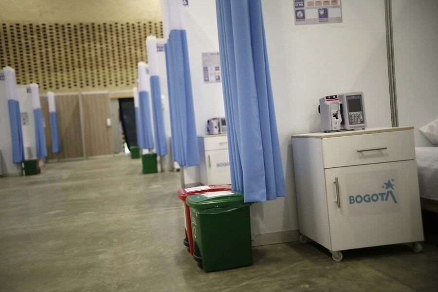 La Contraloría de Bogotá determinó un hallazgo administrativo, con incidencia fiscal y presunta incidencia disciplinaria por estudios previos inadecuados e imprecisos en contratos y administración del Hospital Transitorio de Corferias