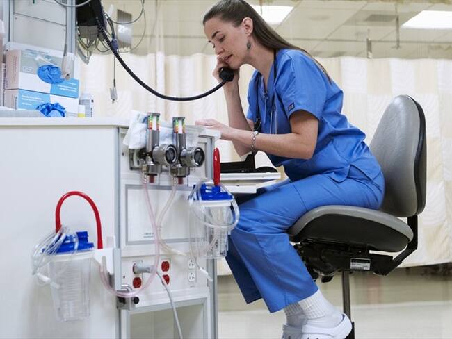 Con ayuda de los colombianos, Evacol podrá donar calzado al personal de salud