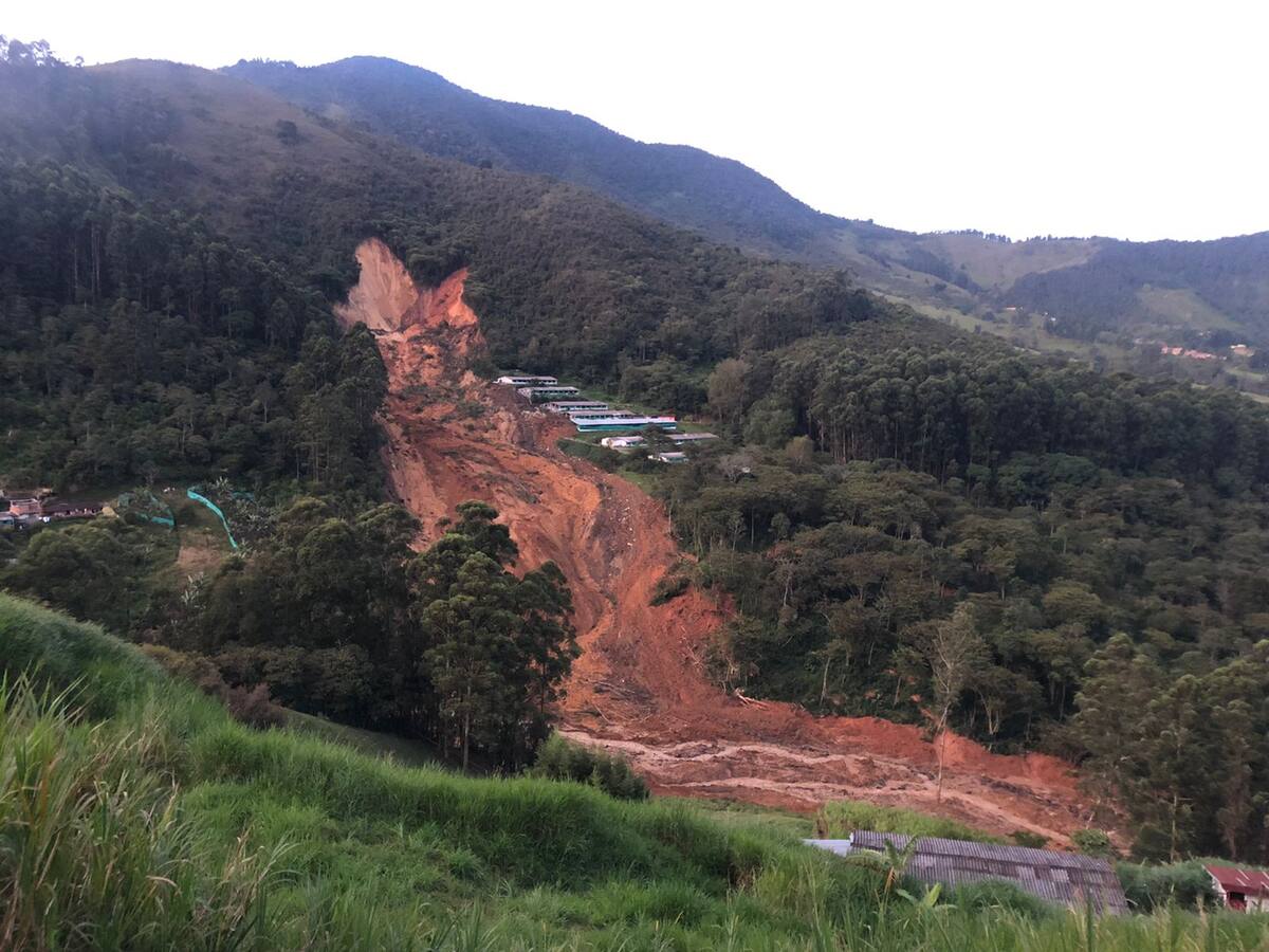 Continúan monitoreando la situación en Antioquia tras emergencia por deslizamiento