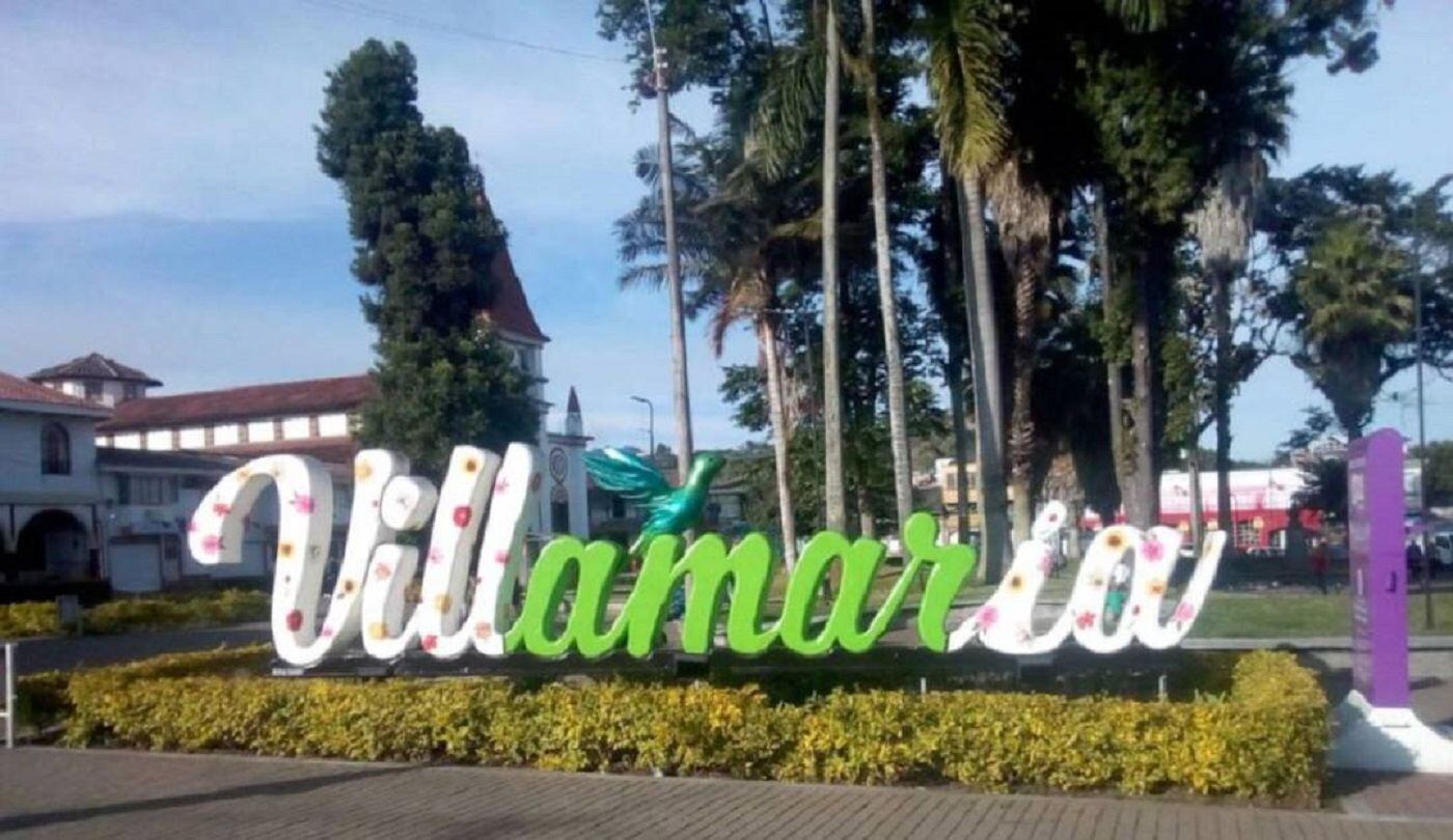 Cansados por estar sin el servicio de agua cada que se presentan lluvias. Crédito: Óscar M. Ramírez.
