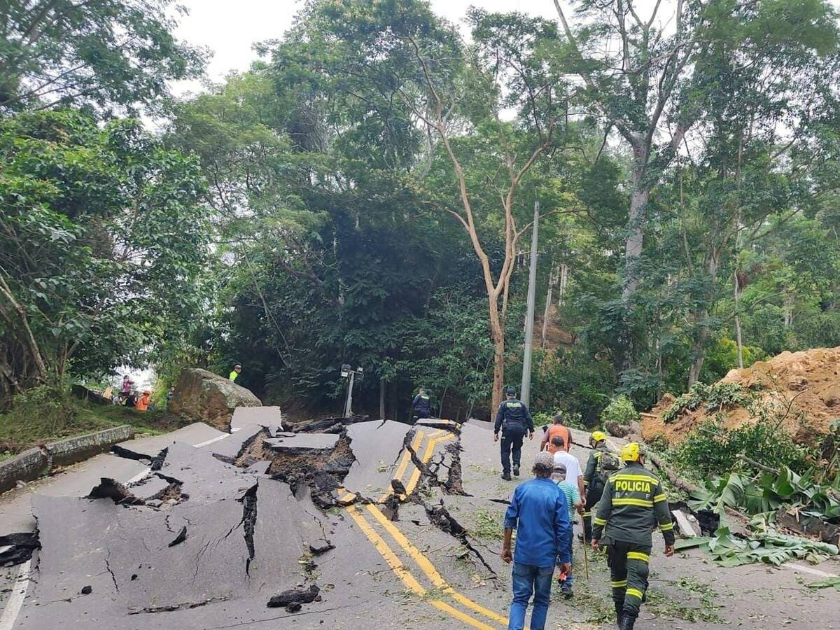 Cierre total de manera indefinida en la vía Bucaramanga - Barrancabermeja