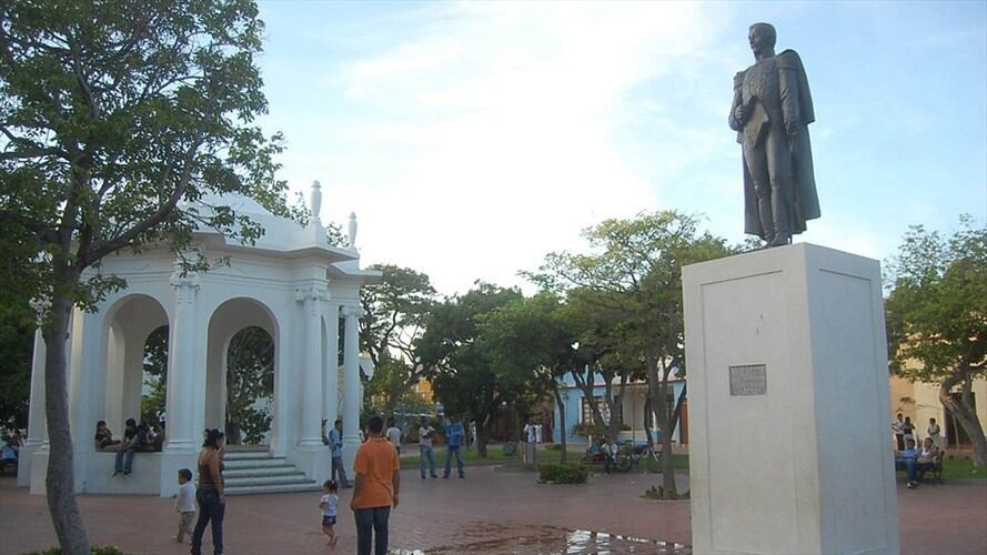 Parque de Los Novios, lugar donde ocurrió el altercado en la noche del viernes. Foto: Colprensa