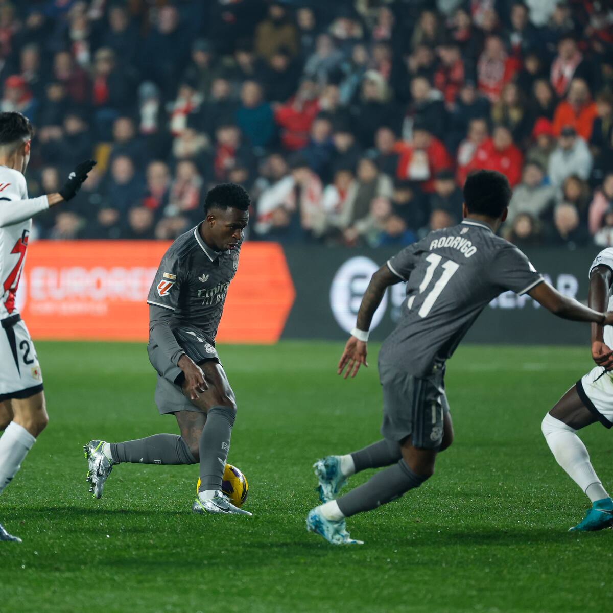 Con ausencia de James, Rayo Vallecano empató ante el Real Madrid 3-3