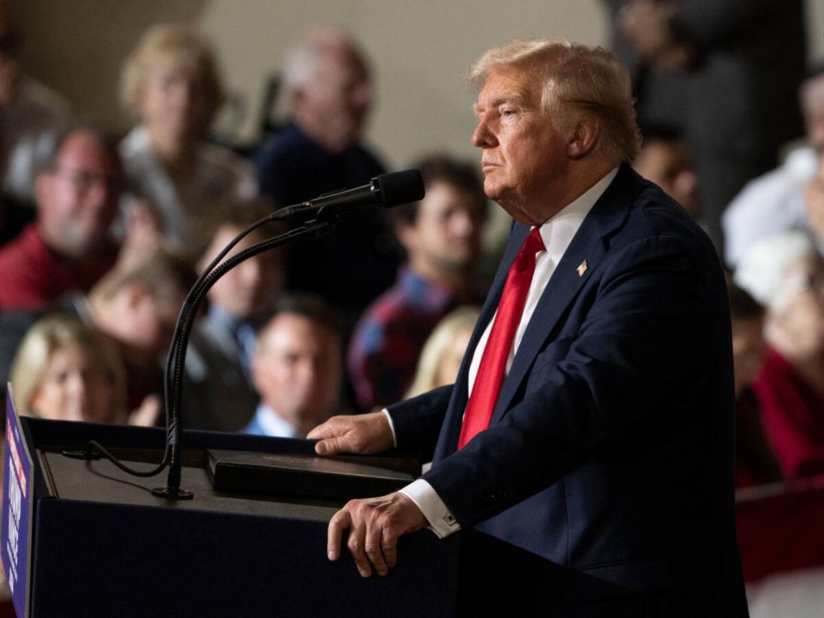 Trump criticó el intercambio de prisioneros y acusó a Biden de hacer un “mal negocio”