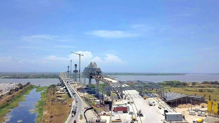 El puente Pumarejo, apenas lleva en servicio 39 días. Foto: Colprensa