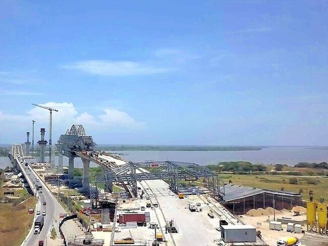 El puente Pumarejo, apenas lleva en servicio 39 días. Foto: Colprensa