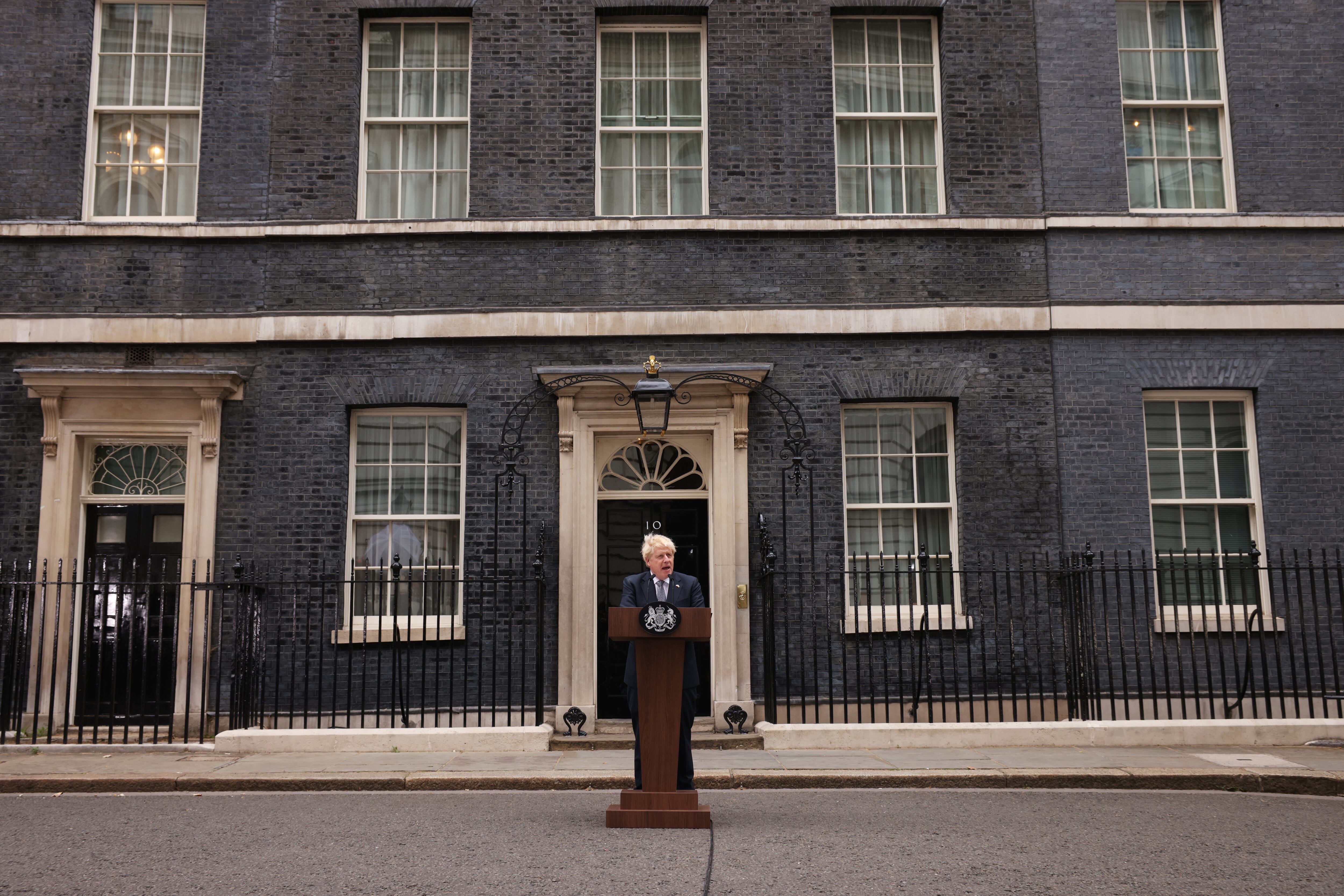 Boris Johnson anunció su renuncia como primer ministro de Reino Unido desde Downing Street. (Photo by Dan Kitwood/Getty Images)
