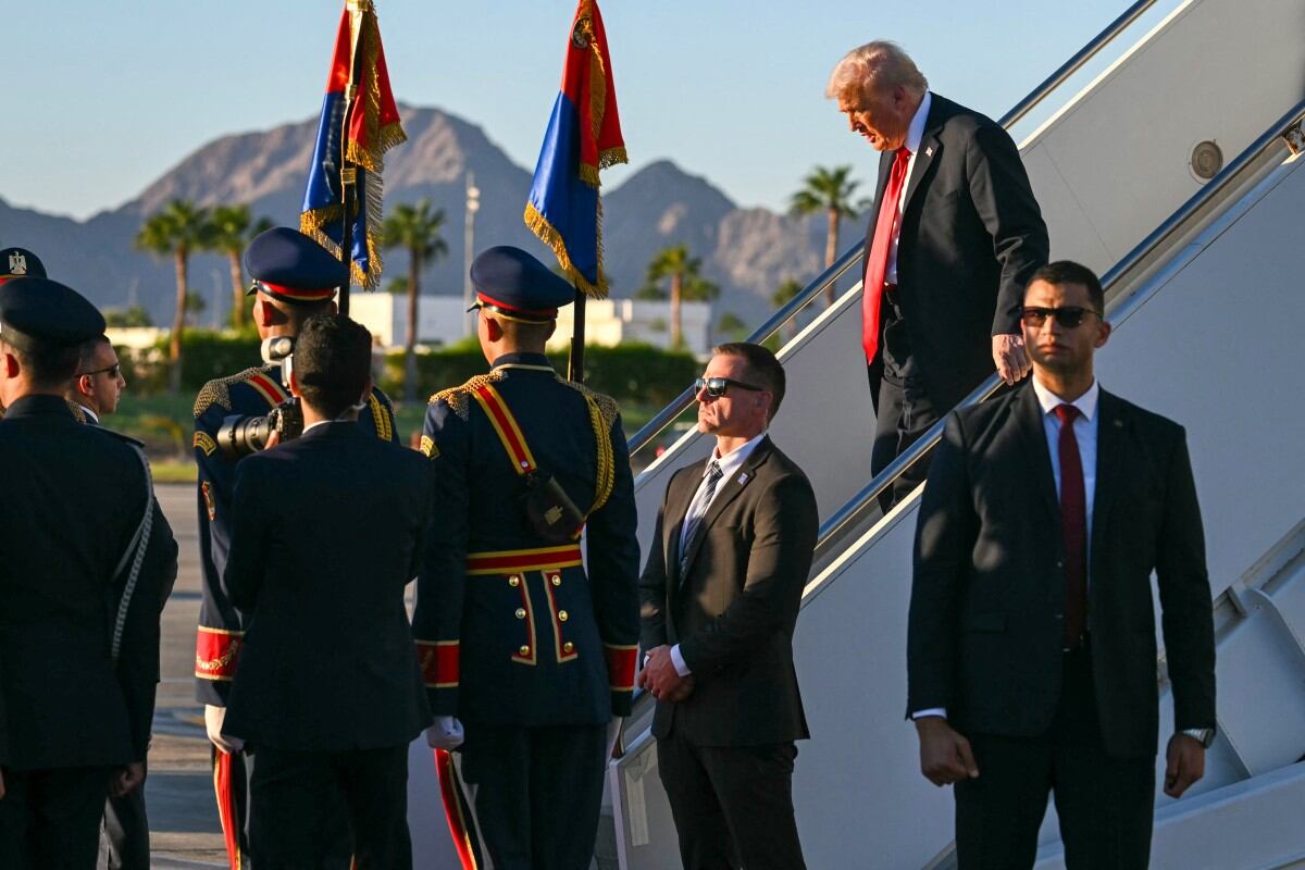 Presidente Donald Trump llegando a Egipto. Foto: SAUL LOEB / AFP