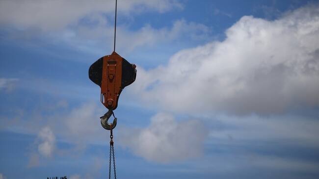 Las acciones contemplan la construcción de un muro de contención, cunetas, terraplenes, disipadores de energía, colocación de mezclas asfálticas y el montaje de estructuras metálicas. Foto: Colprensa