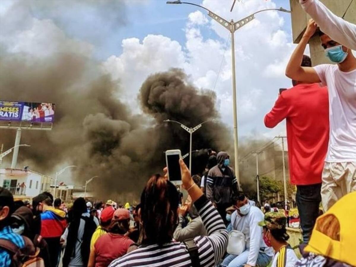 Plantón pacífico y varios saqueos: Balance de protestas en Barranquilla