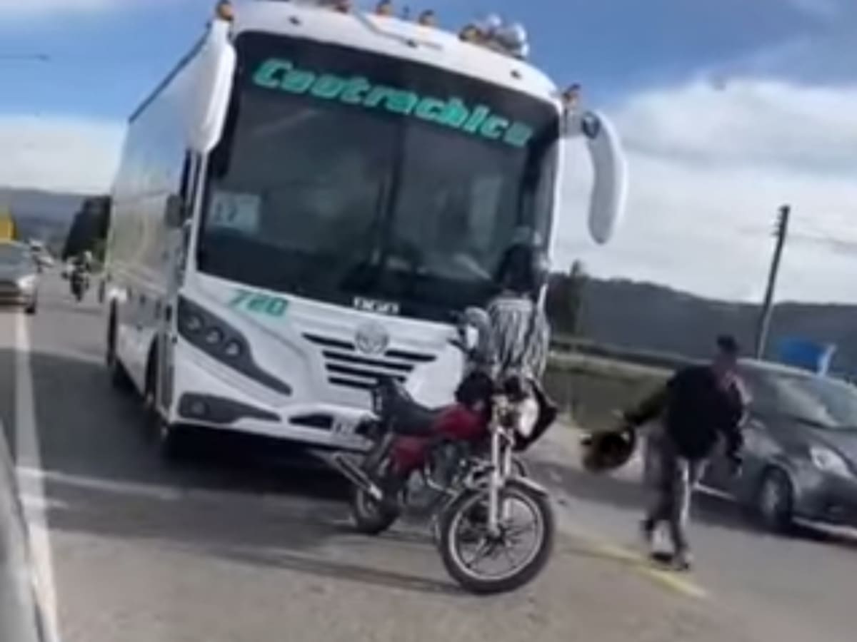 Capturados hombres que golpearon bus escolar en Nobsa