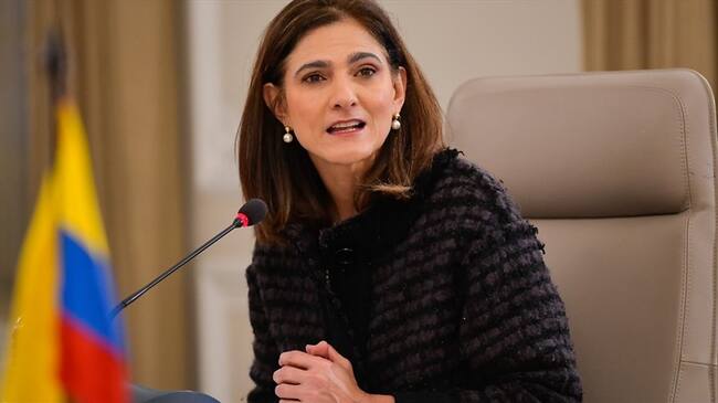 Ángela María Orozco habló, entre otras cosas, sobre los aeropuertos, el transporte terrestre y el cobro de los peajes.. Foto: Colprensa