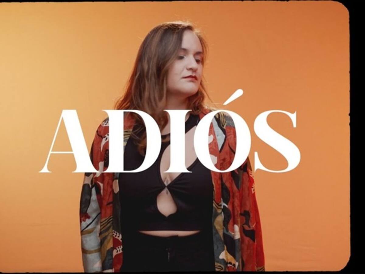 Natalia Medina estrenó su nuevo sencillo titulado 'Adiós'