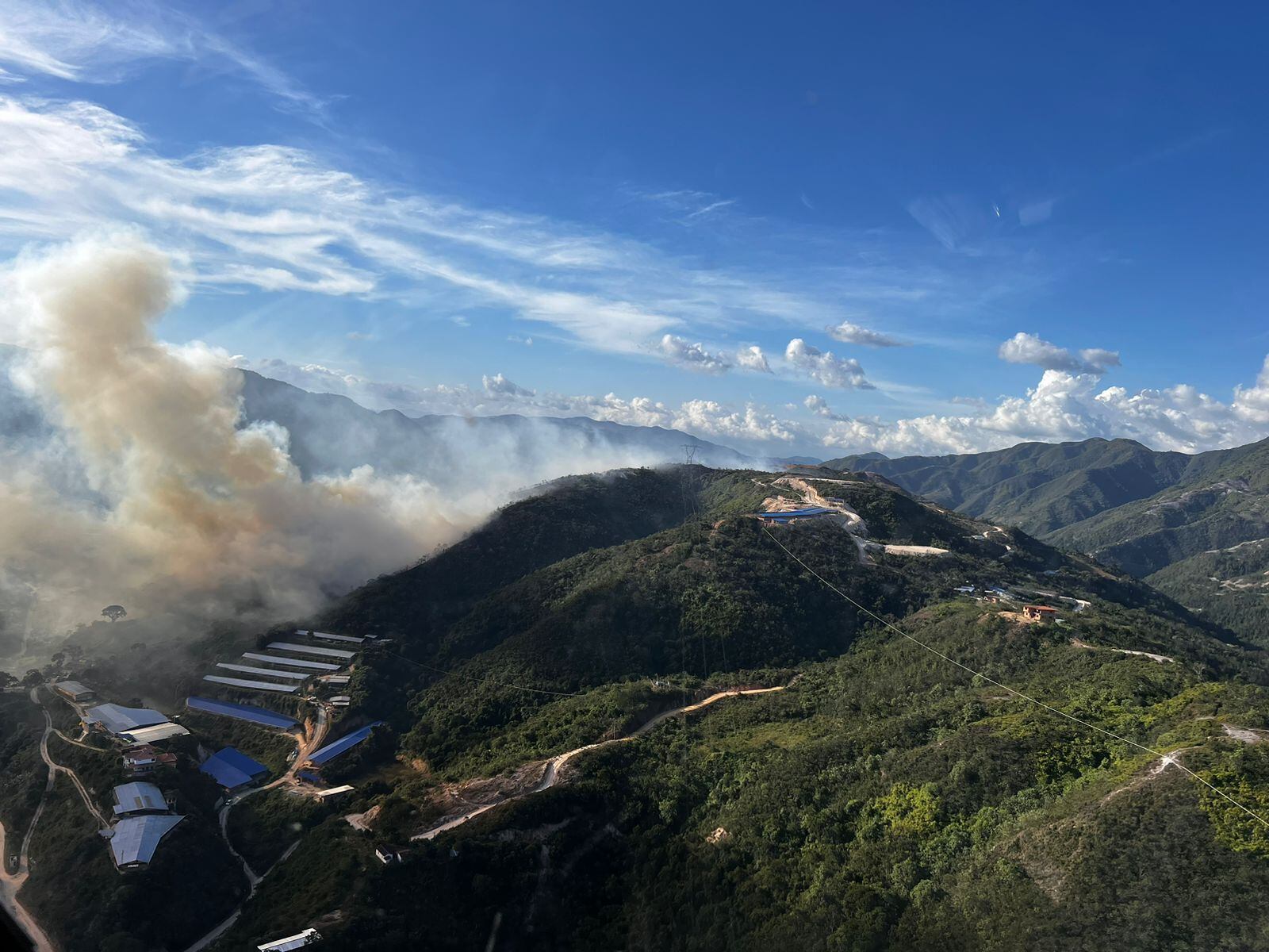 Incendio forestal en la vereda Portachuelo de Ocaña. Foto: Ejército Nacional.