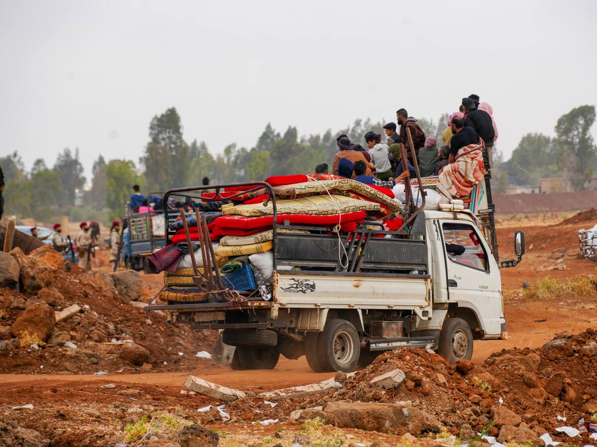 Empieza la primera evacuación de la ciudad siria de Al Sueida tras el cese al fuego