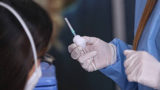 Procuraduría abrió indagación por presuntos colados en la vacunación de Santa Marta. Foto: Colprensa