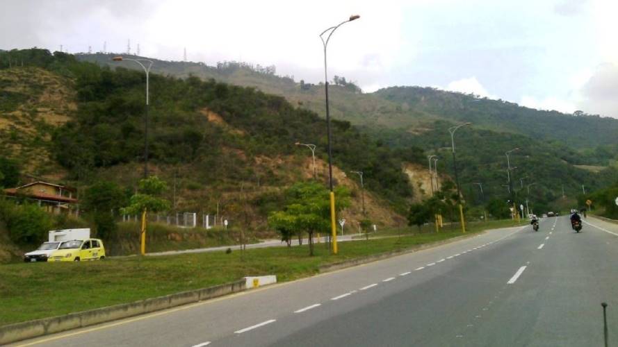 Virgen - La Cemento / suministrada