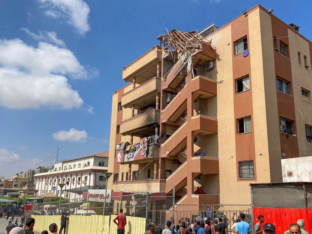 Complejo Médico Nasser niega versión israelí de que había una “cámara oculta” en edificio atacado