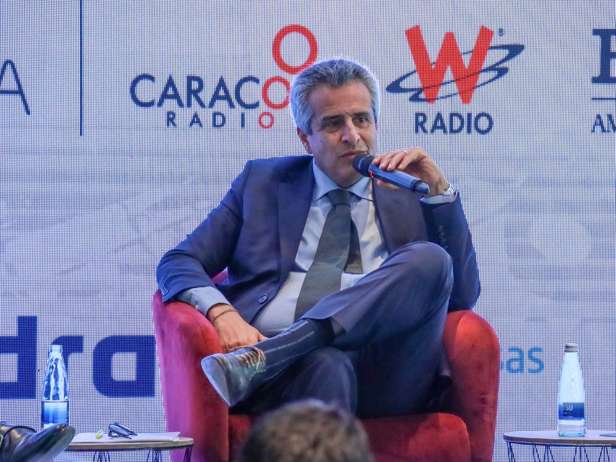 Tenemos las mayorías, pero se han cometido errores políticos terribles: Mininterior Velasco