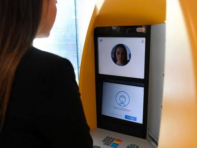 En España comenzó el uso de los primeros cajeros con reconocimiento facial del mundo. Foto: Agencia AFP