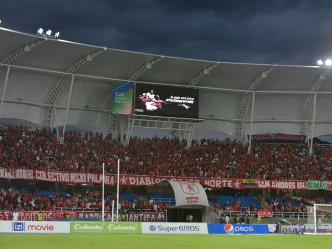La Alcaldía de Cali ofreció millonaria recompensa para recuperar trapos del América. Foto: Gabriel Aponte/Getty Images