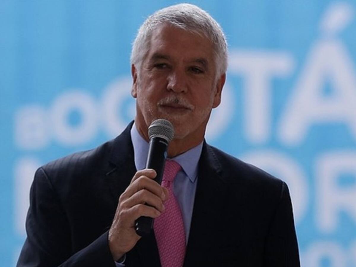 El club de los enemigos del Metro va a fracasar: Enrique Peñalosa