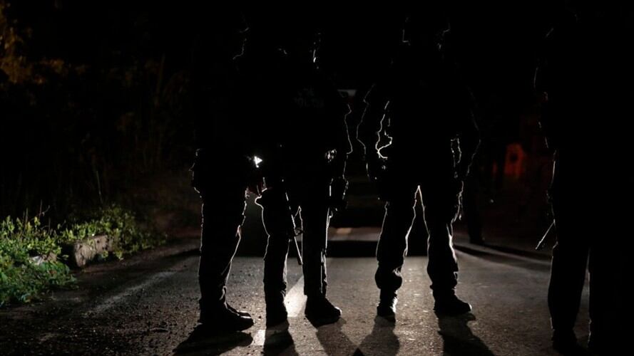 Dos soldados fueron sorprendidos con 126 kilos de coca en Antioquia. Foto: Getty Images