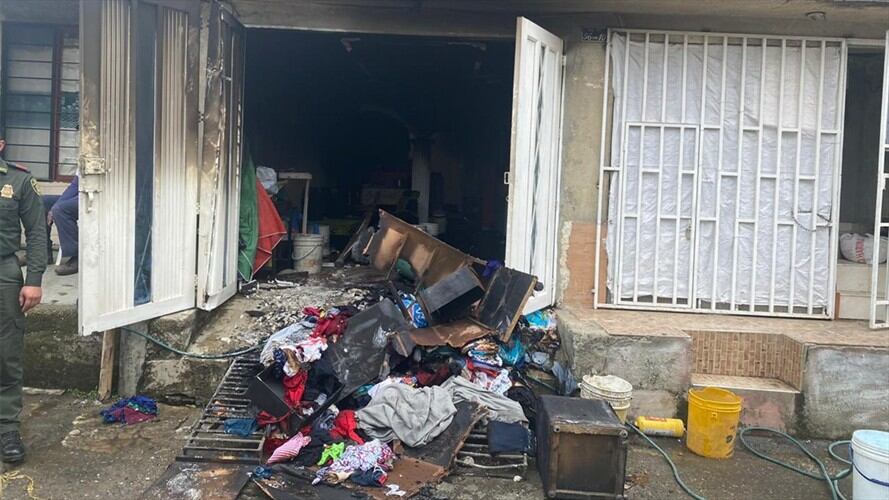 El Cuerpo de Bomberos Voluntarios controló las llamas . Foto: Bomberos Popayán