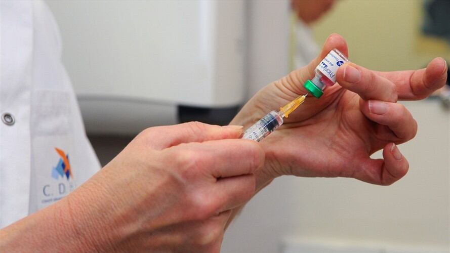 La W midió el pulso en grandes empresas de diferentes sectores sobre el tema del día en La W: #VacunaObligatoria. Foto: Getty Images