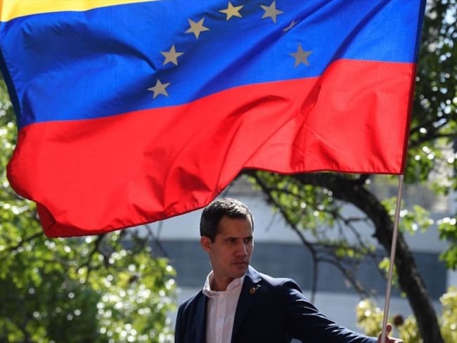 En Venezuela hay una dictadura que ampara a los grupos criminales: Guaidó