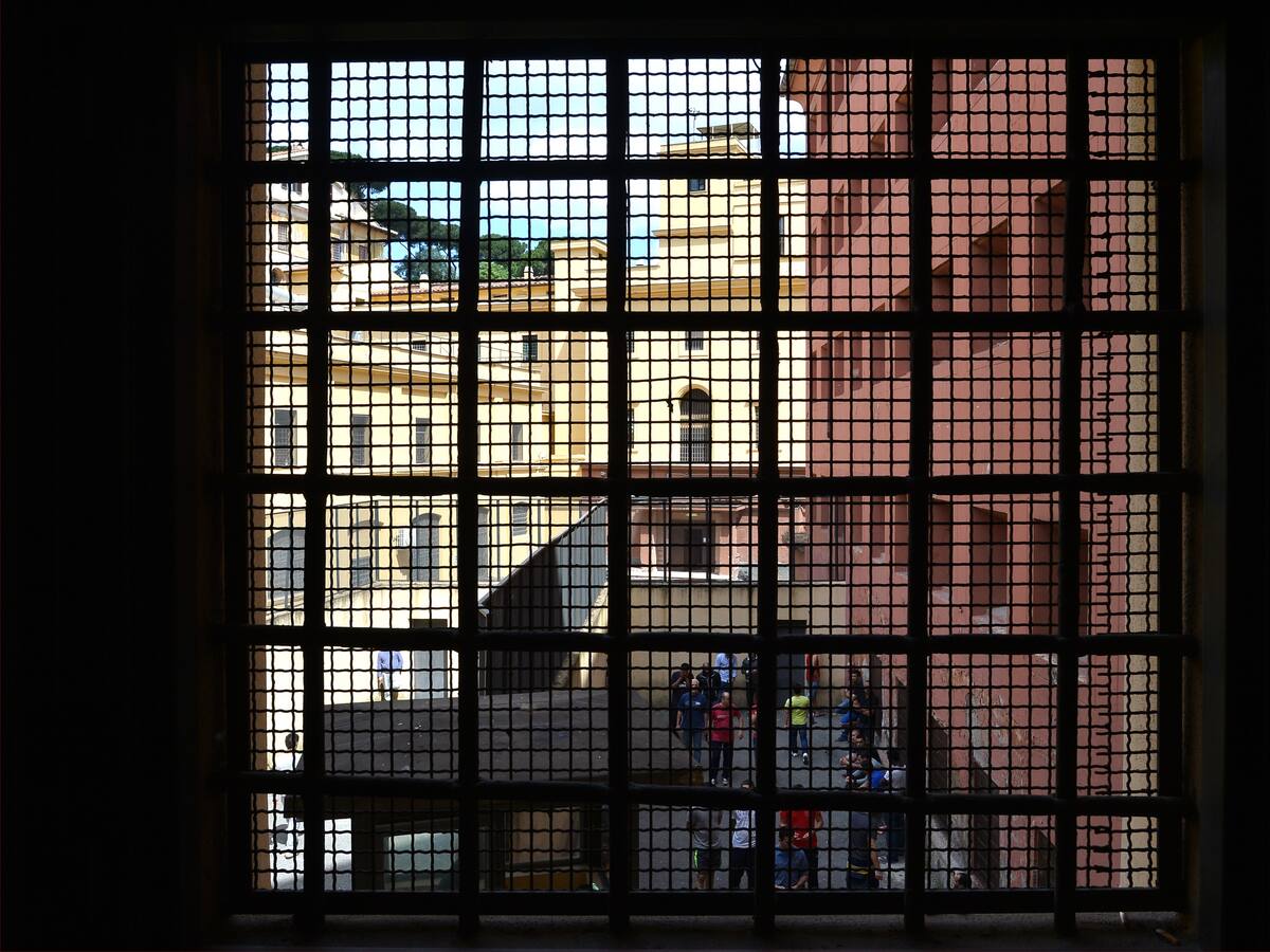 Más de 100 presos protestan en la cárcel ‘Regina Coeli’ del centro de Roma