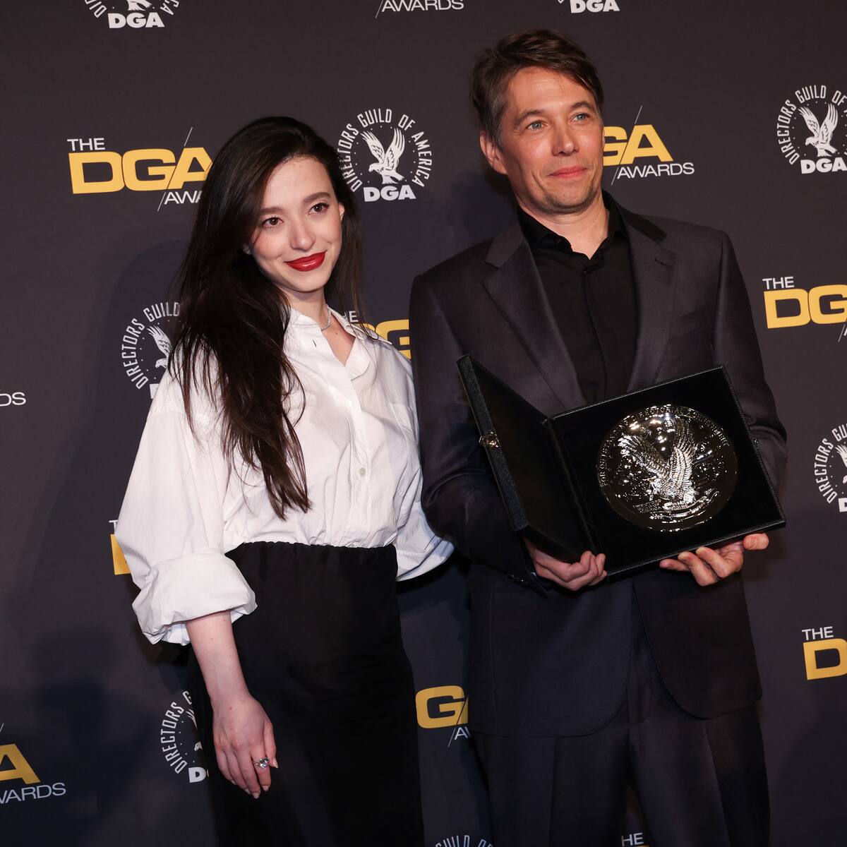 ‘Anora’ despegó en su carrera a los Oscar de 2025 con tres grandes premios el fin de semana